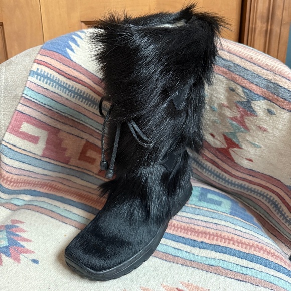 Italian Fur & Leather Winter Boots – Size 39 (US 8.5–9) - Picture 2 of 6
